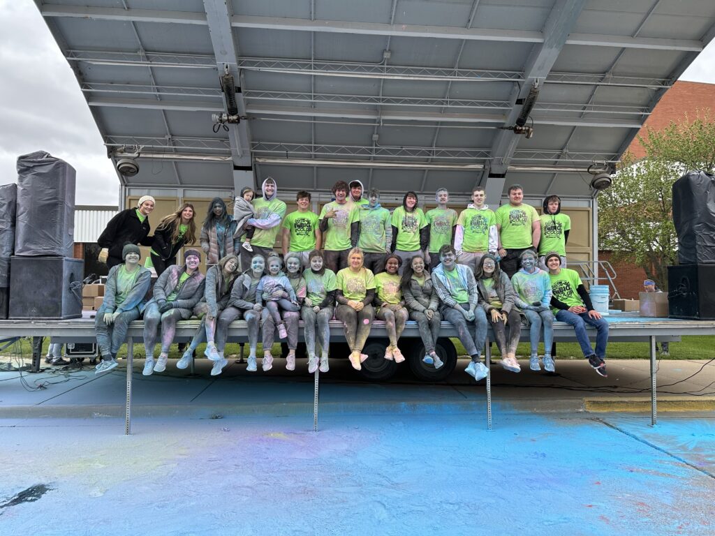 2023 Dream Big in Color 5K Fun Run Quincy High School Leadership Class Students