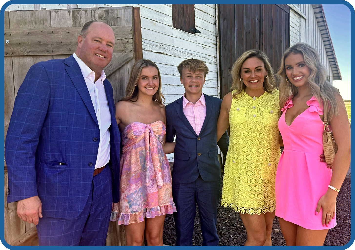 Knapheide Family Photo_Outline Bo and Erin Knapheide pictured with their family.
